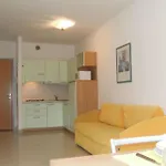 Bright Flat Near The Beach-beahost شقة *