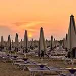 Bright Flat Near The Beach-beahost Apartment Bibione