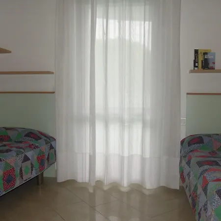 Bright Flat Near The Beach-beahost