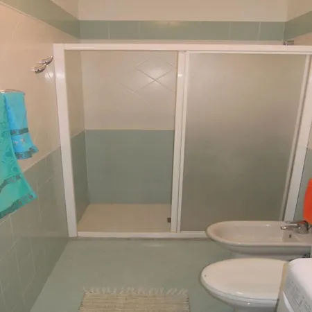 Bright Flat Near The Beach-beahost Apartment *