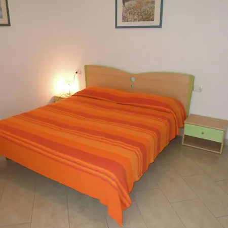 Bright Flat Near The Beach-beahost