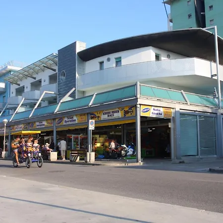 Bright Flat Near The Beach-beahost Lägenhet Bibione