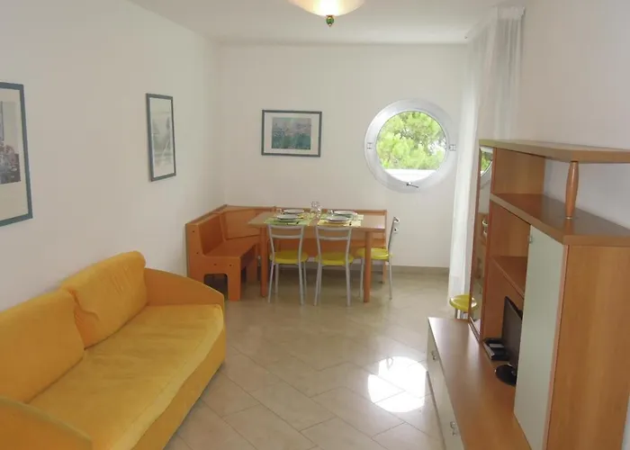 Bright Flat Near The Beach-beahost * Bibione