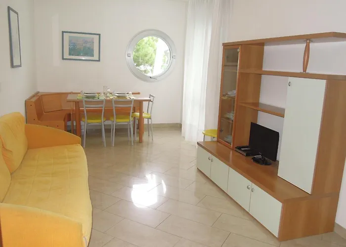 Bright Flat Near The Beach-beahost Lägenhet