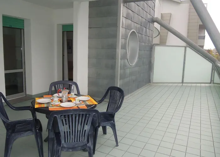 Bright Flat Near The Beach-beahost Bibione