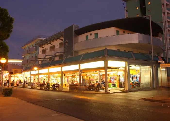 Bright Flat Near The Beach-beahost * Bibione